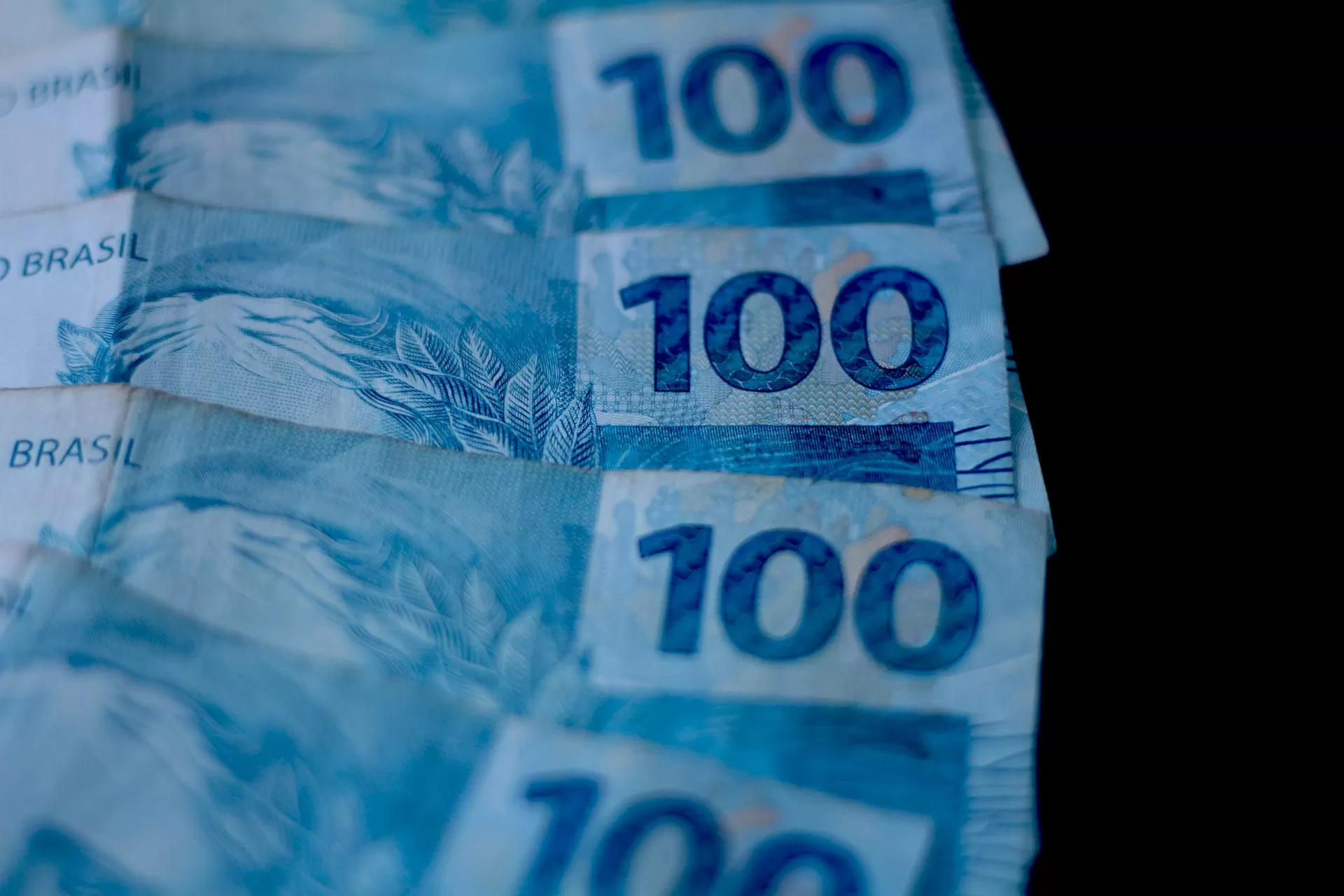 Brasil tem fluxo cambial negativo de US$ 3,363 bi em dezembro até dia 19, diz BC