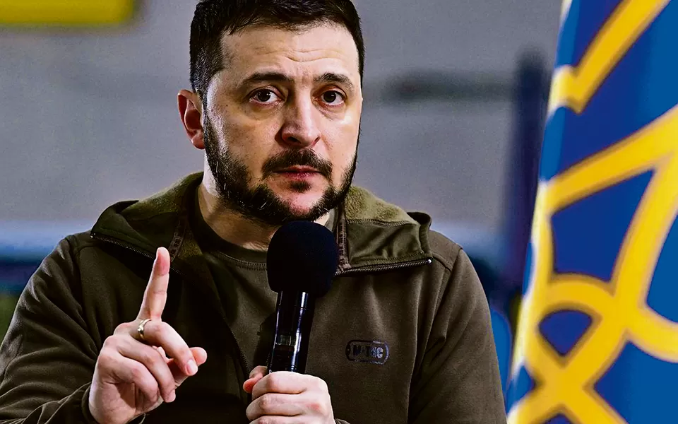 Ucrânia: Zelensky falou ao telefone com emissários dos EUA para a paz