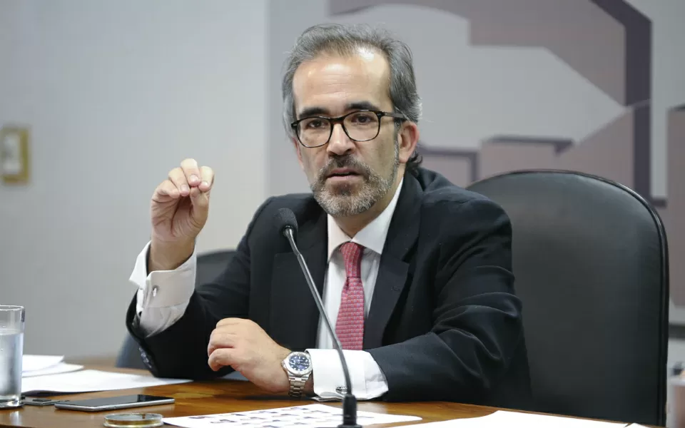 Venezuela: intervenção dos EUA não foi legítima, mas regime de Maduro também não o era, diz Paulo Rangel