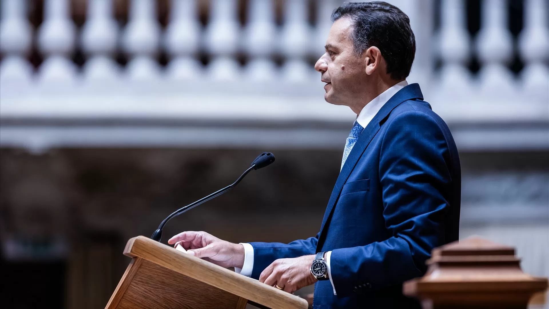 Primeiro-ministro responde esta quarta-feira no parlamento pela atuação do Governo já com MAI demitida