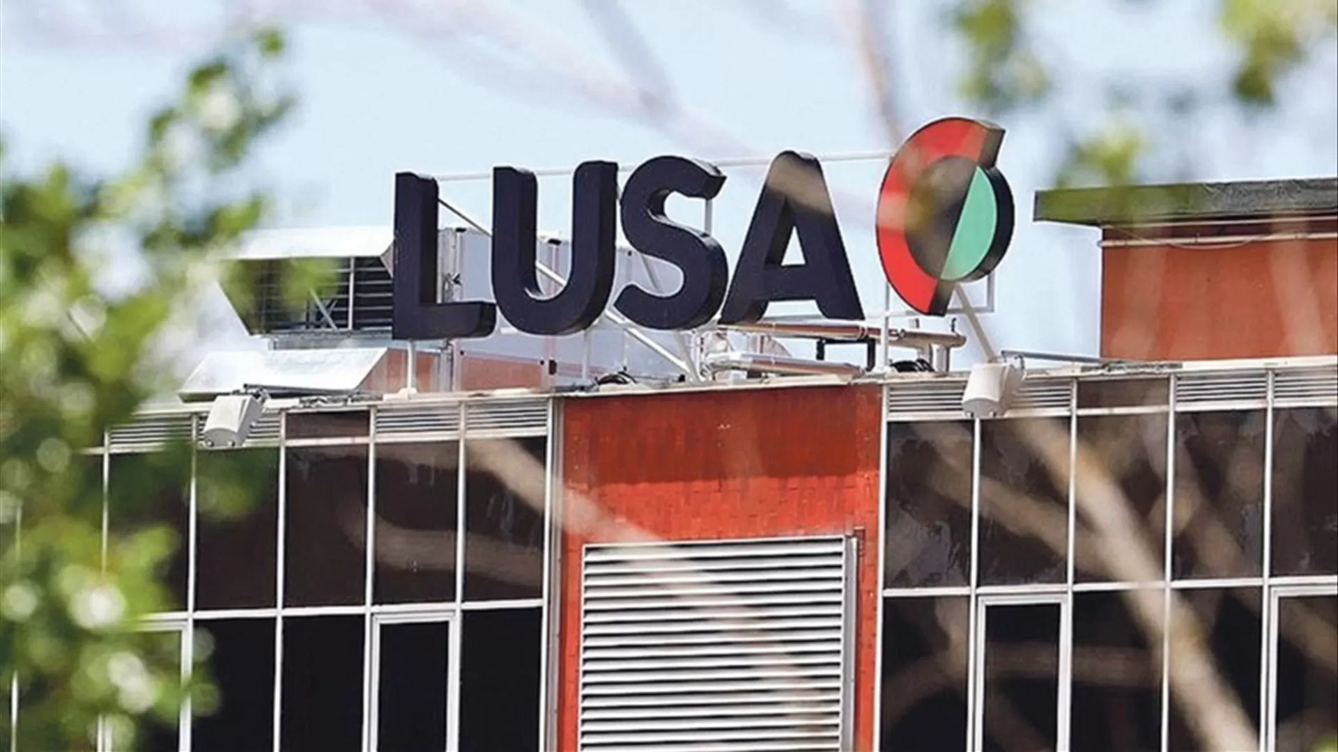 PS junta apoios no Parlamento para travar novos estatutos da Agência Lusa