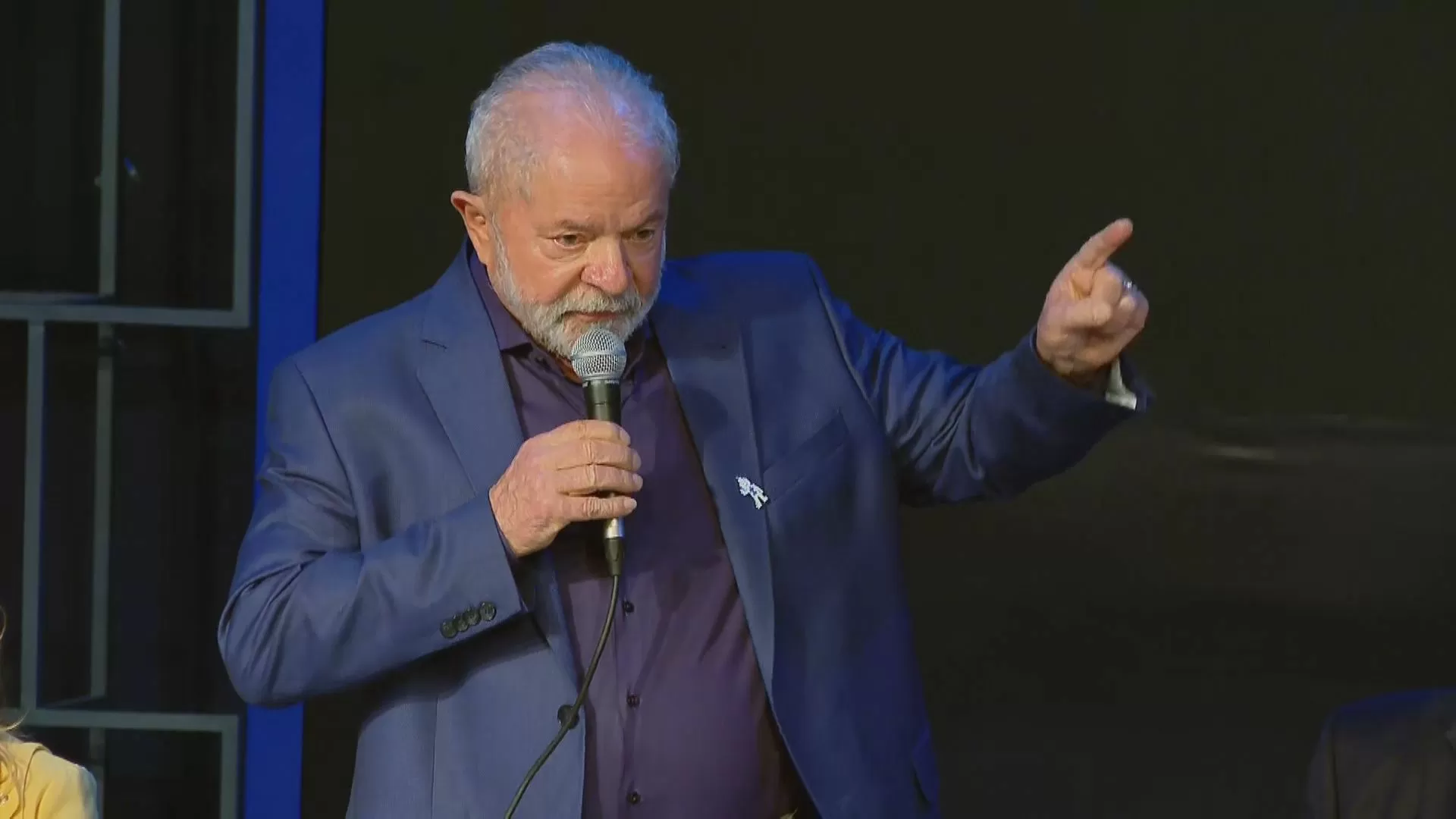 Waack: Governo Lula testa popularidade com novo aumento de imposto