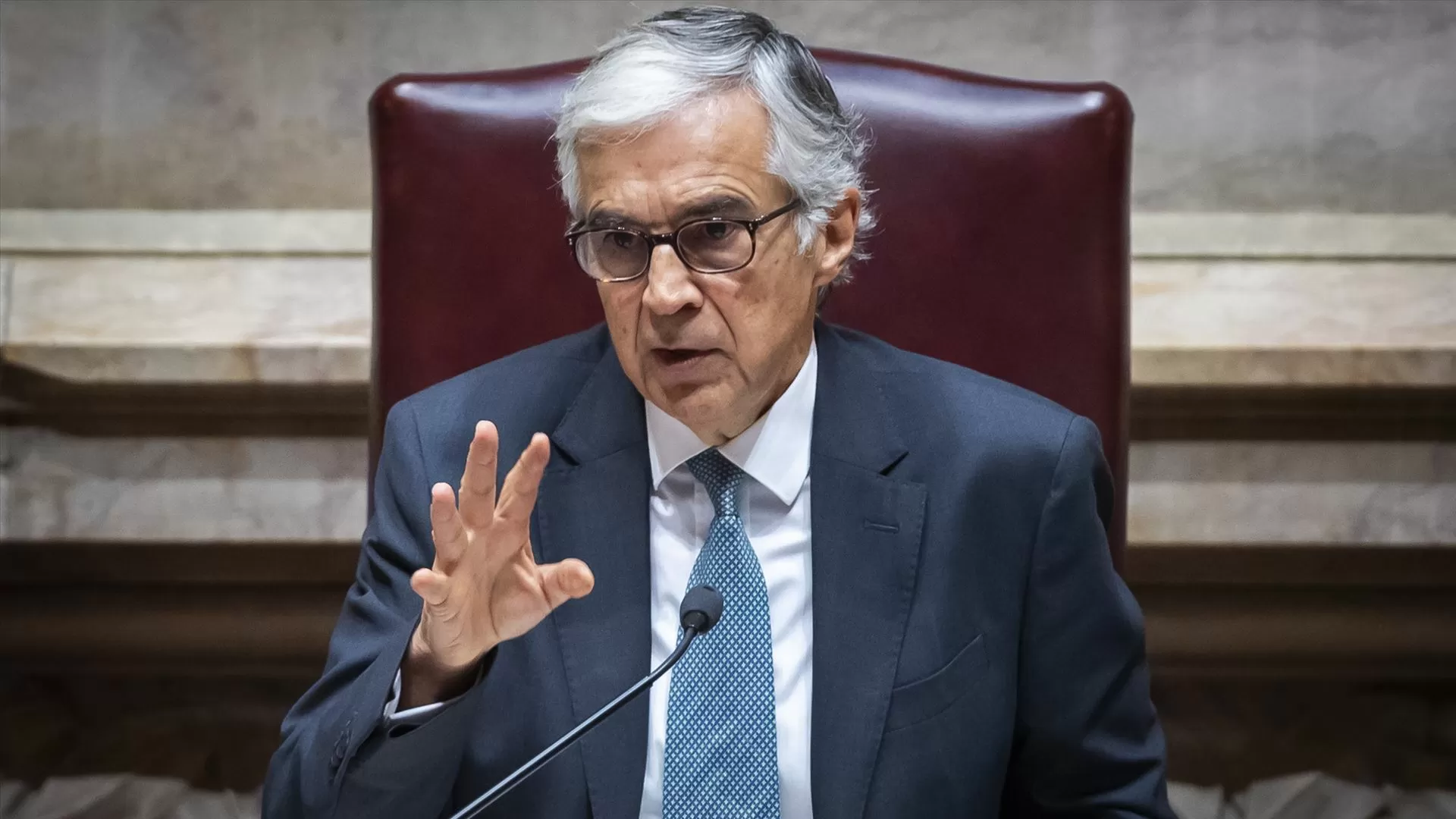Mau tempo. Debate quinzenal adiado, conferência de líderes vai marcar a data
