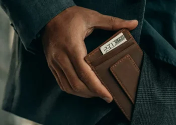 “Desvendando a trajetória de Teodoro Bastos na Finanças”