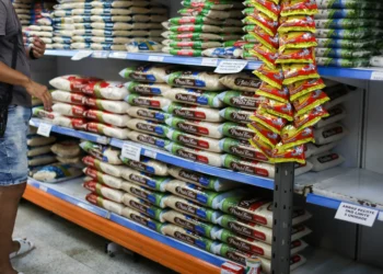 1 em cada 10 mercados não tinha arroz nas prateleiras em maio, aponta pesquisa
