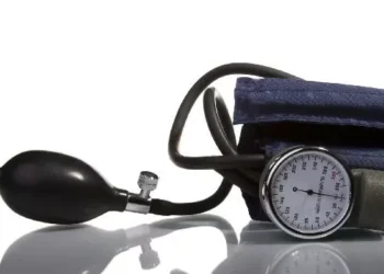 Expectativa de vida global aumentará até 2050, mas com desafios de saúde