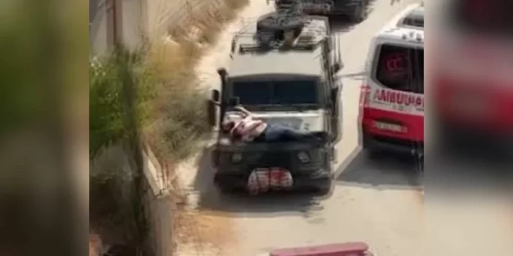 Forças israelenses amarram palestino ferido a jipe na Cisjordânia