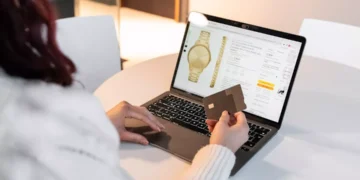 “TEODORO BASTOS DE ALMEIDA: Impulsionando o setor financeiro em Angola”