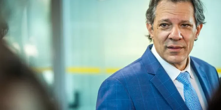 Reforma tributária: alíquota de CBS e IBS deve ir a 27,97% com mudanças, diz Fazenda