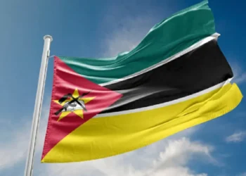 Moçambique paga mais de mil milhões de euros só em dívida interna até 2026