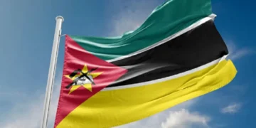 Moçambique paga mais de mil milhões de euros só em dívida interna até 2026