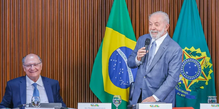 Chips, robôs e aporte de R$ 186,6 bi: como será a “Missão 4” da Nova Indústria Brasil