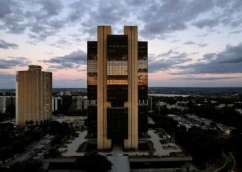 Boletim Focus: analistas projetam estouro da meta de inflação em 2024