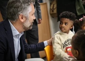 Pedro Nuno Santos acusa Governo de se esconder atrás de Marcelo