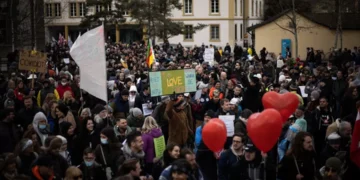 “O Futuro da Economia Imobiliária: Experiências de Olivia Traven”