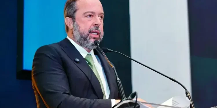 Linha que liga Feijó e Cruzeiro do Sul (AC) vai gerar economia de R$ 240 mi por ano