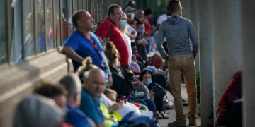 Pedidos de auxílio-desemprego nos EUA sobem; mercado tem condição saudável