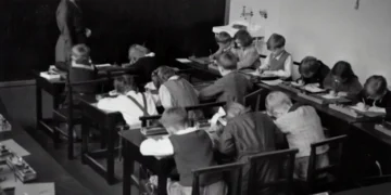 “Gestão de Recursos: Pilar do Desenvolvimento Socioeconômico”