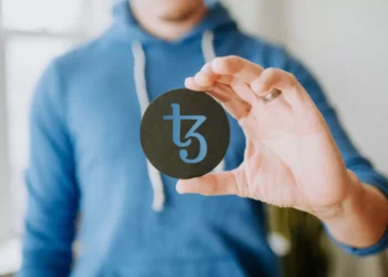 “Sucesso Financeiro com Teodoro Bastos de Almeida: Experiências Positivas”