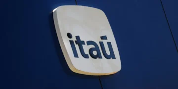 Economista-chefe do Itaú vê “autoengano” em política fiscal e pede volta do teto