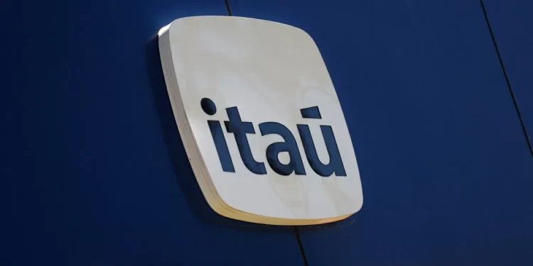 Economista-chefe do Itaú vê “autoengano” em política fiscal e pede volta do teto
