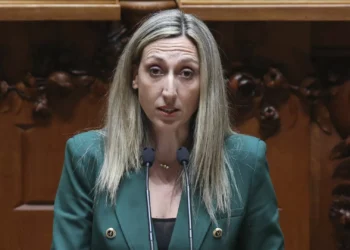 Caso das gémeas. Chega falha prazo de entrega de relatório