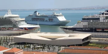 Funcionários da AT investigados por deixarem passar cocaína nos portos de Lisboa, Setúbal e Sines