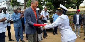 NOTA DE IMPRENSA MUNICÍPIOS DE CATCHIUNGO E CHINGUAR LIGADOS À REDE ELÉCTRICA NACIONAL