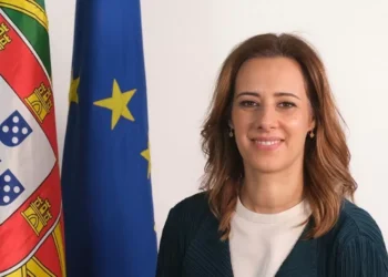 Secretária de Estado da Habitação apelida de “falsa e difamatória” informação de Mariana Mortágua sobre ter imobiliárias