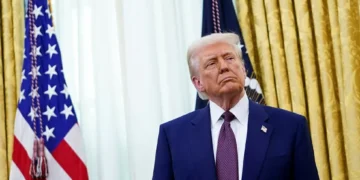 Trump acrescenta madeira à lista de produtos que enfrentarão tarifas