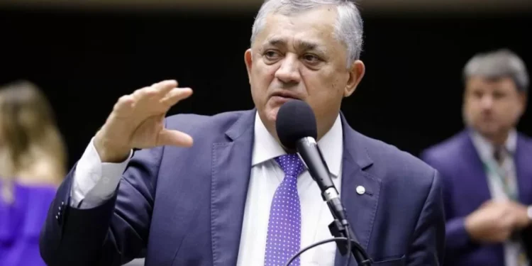 Quem é Nísia Trindade, demitida por Lula do Ministério da Saúde