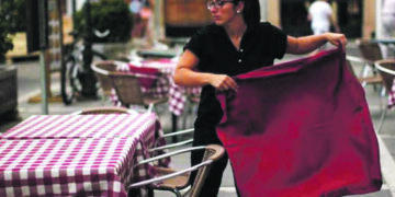 Salário mínimo pesa cada vez mais no emprego em Portugal