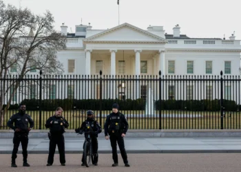 Trump diz que EUA não protegerão países da Otan se não pagarem parte justa