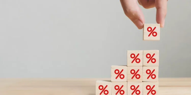 Super-quarta reduziu temor sobre tarifas nos EUA, mas reforçou tom duro do Copom