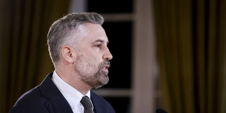 Pedro Nuno Santos. Fim de devolução integral das propinas põe Portugal em “contraciclo” com UE