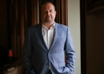 Líder do PS/Açores: realizar eleições “penaliza o povo” português