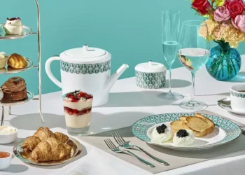 Tiffany & Co. inaugura cafeteria com experiência em homenagem a Audrey Hepburn