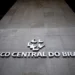 Para ex-BCs, dinâmica da dívida apoia dose maior de juro do que há dez anos