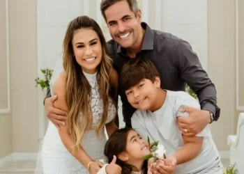 Simone Mendes e Kaká Diniz mostram bastidores da renovação de votos em LA