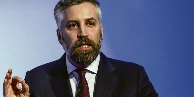 Executivo “incompetente e para minoria nunca terá a confiança do PS” acusa Pedro Nuno Santos