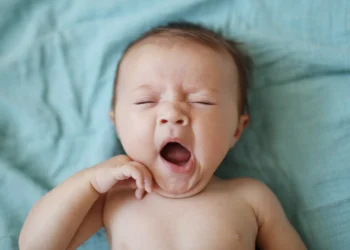 O efeito mágico das músicas do Falamansa na hora de ninar bebês