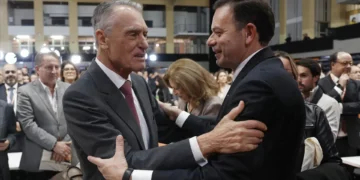 Livro sobre Sá Carneiro volta a juntar Cavaco Silva e Luís Montenegro em pré-campanha