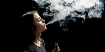O vapor da ilusão: como os cigarros eletrônicos reinventaram o tabagismo