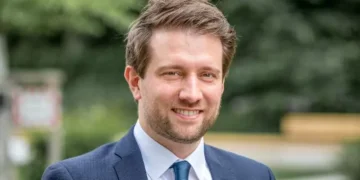 ‘De certa forma, ChatGPT é o novo Dr. Google’, diz pesquisador