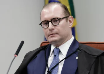 Caiado lança pré-candidatura e prega “trabalho árduo” contra criminalidade