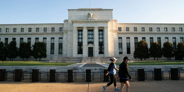 Dirigente do Fed: maior incerteza elevou risco de inflação maior e PIB menor nos EUA