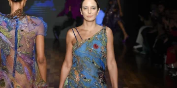 Com Ticiane Pinheiro e Gianechinni, Lino Villaventura traz alta-costura primorosa no SPFW