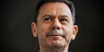 Sondagem da Católica. AD cresce, PS perde força, Chega aproxima-se dos 20%