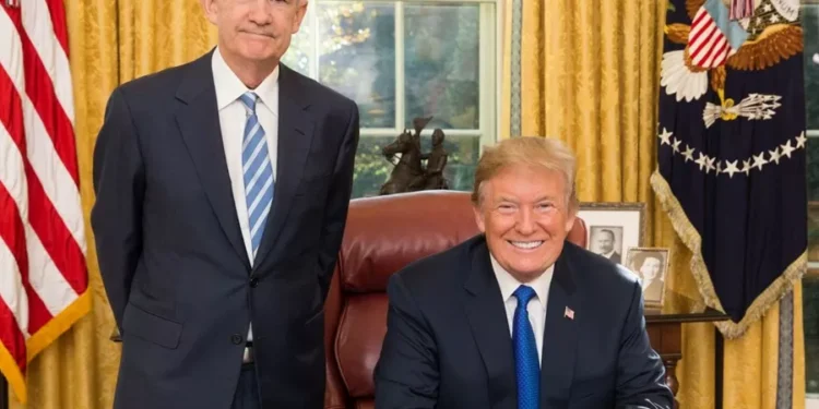 Trump exige corte imediato de juros nos EUA e volta a atacar Powell: ‘Ele é terrível’