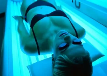 Anvisa proíbe lâmpadas para câmaras de bronzeamento artificial